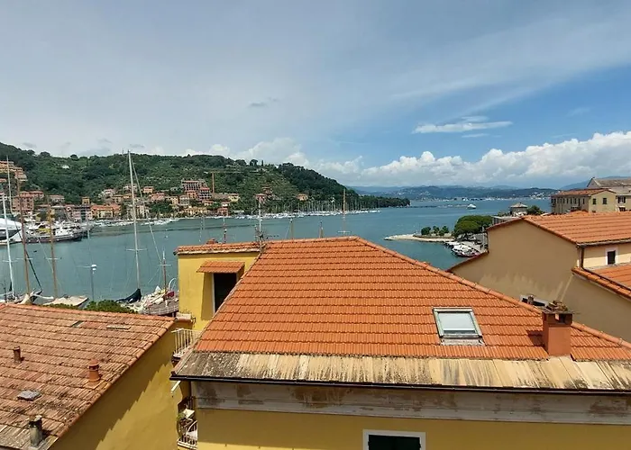 La Mansarda Sul Golfo Apartment